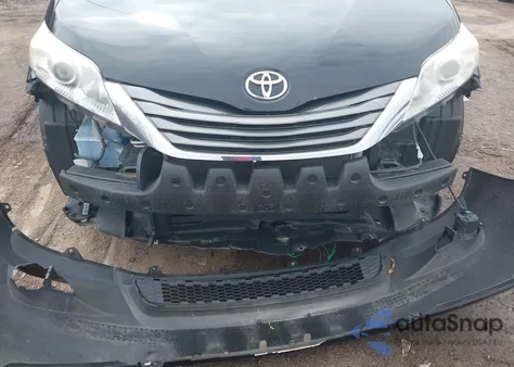 2014 Toyota Sienna Xle V6 8 Passenger из США, поврежденный, VIN 5TDYK3DC2ES485023